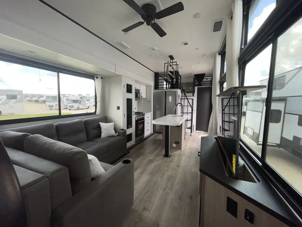 2026 Jayco Jay Flight Bungalow JayLoft, Photos photo 9