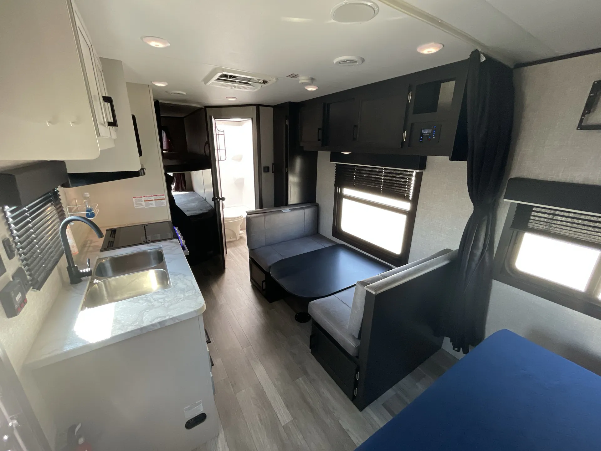 2022 Jayco Jay Flight SLX 224BH — living area main