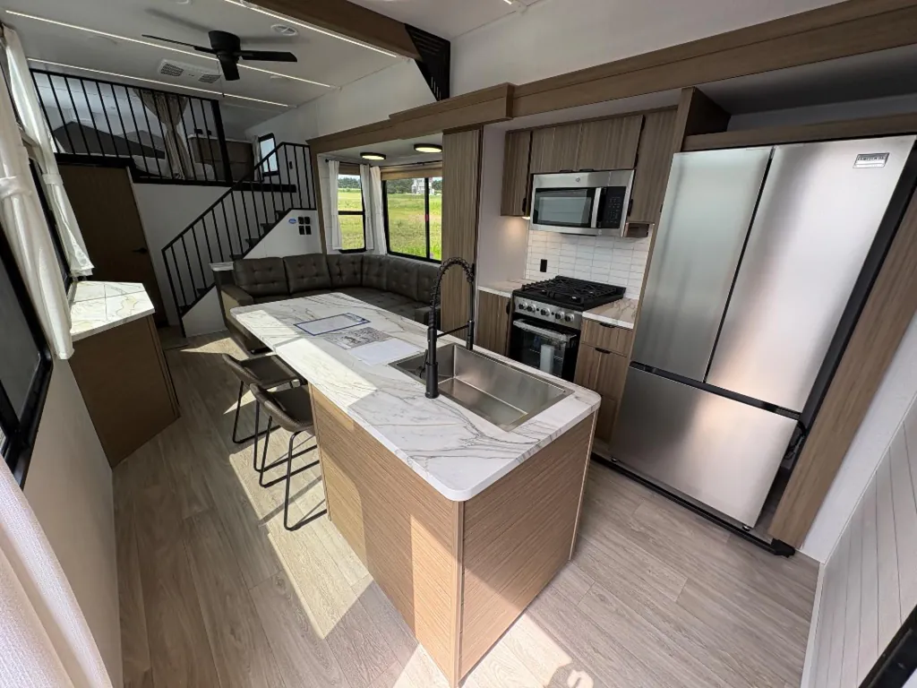 2027 Forest River Salem Grand Villa 42ZEN, Photos photo 8