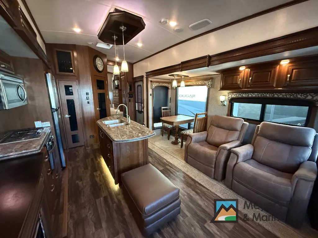 2017 Jayco Pinnacle 36FBTS, Photos photo 7