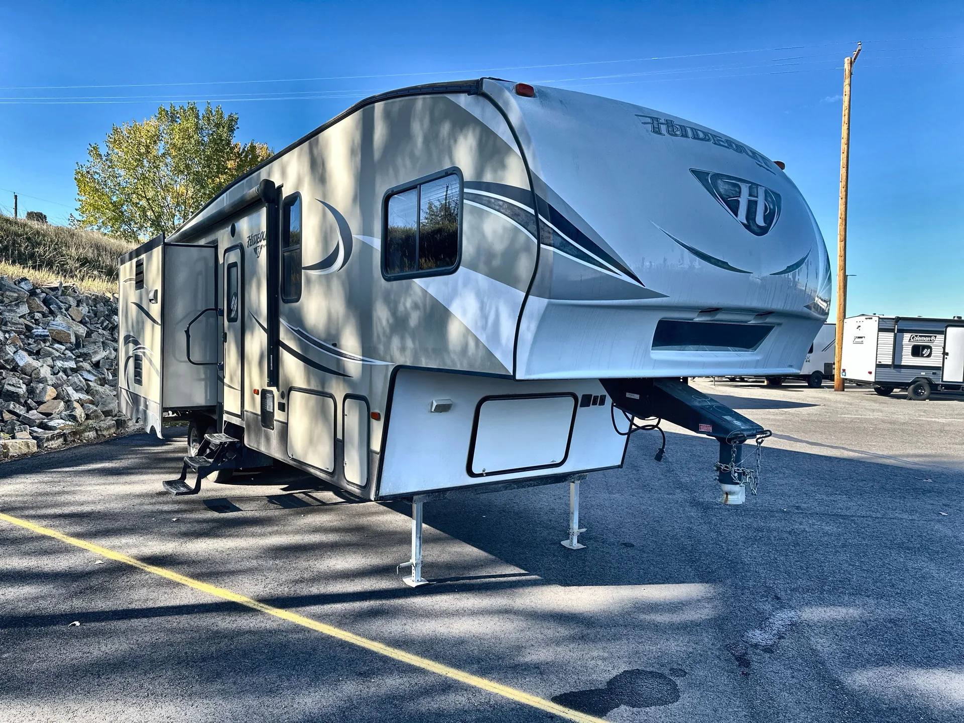 2017 Keystone Hideout 299RLDS — Photo 1