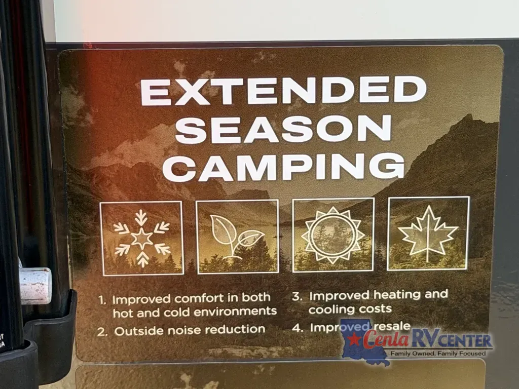 2027 Forest River Rockwood Mini Lite 2109S — Photo 5