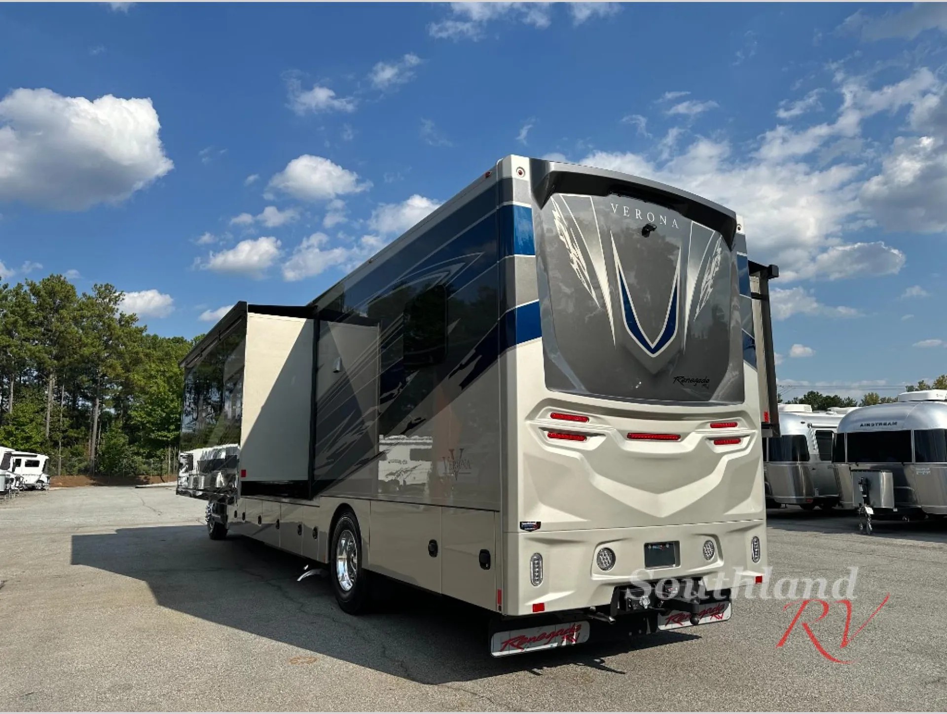 2026 Renegade RV Verona 40VTS - Photo 4