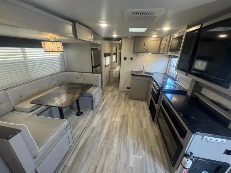 2023 Prime Time Tracer 25BHS - Photo 4