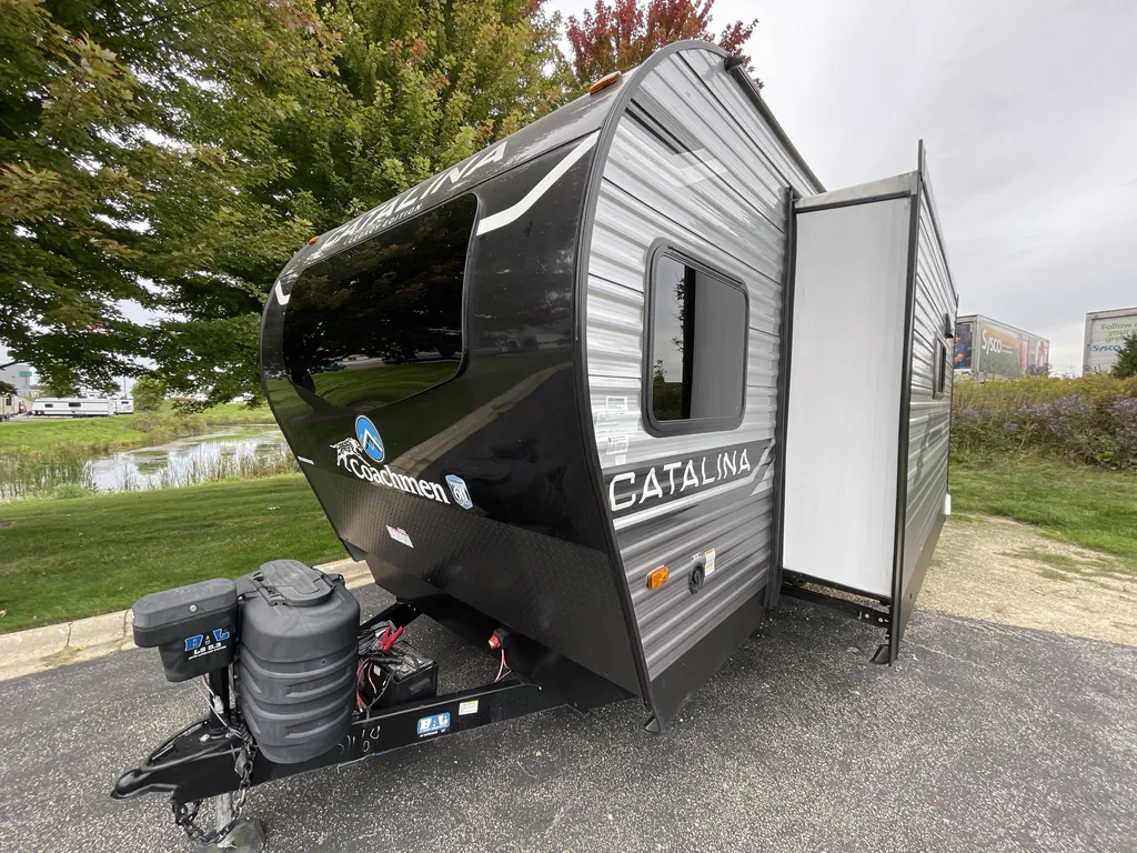 2024 Coachmen Catalina Legacy Edition 283FEDS, Photos photo 6
