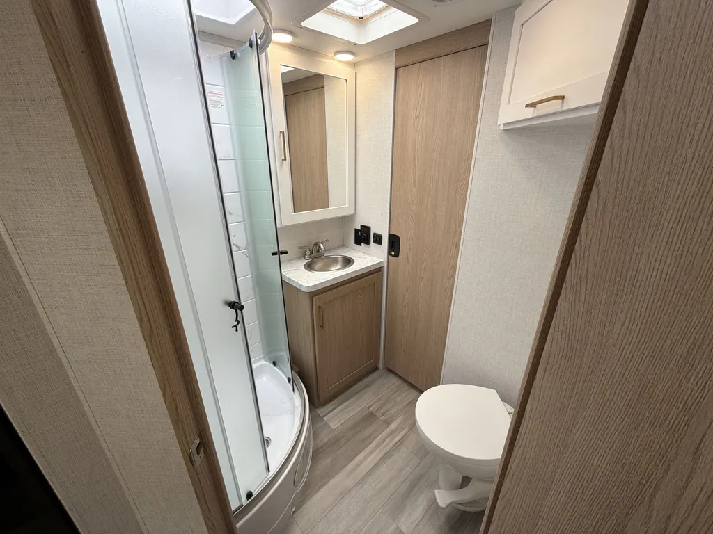 2027 Thor Motor Coach Freedom Elite 31FE, Photos photo 18
