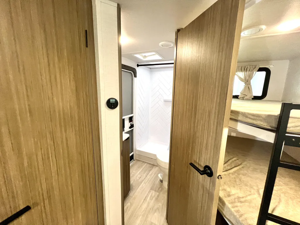 2027 Forest River Salem Cruise Lite 263BHXL, Photos photo 22
