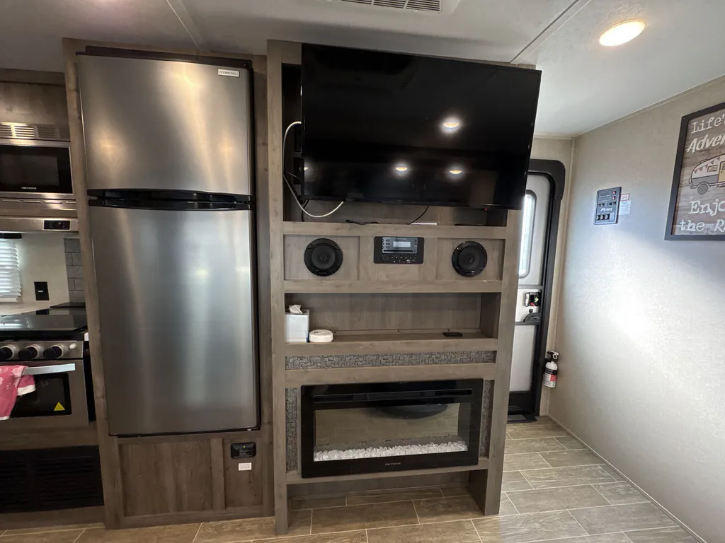 2020 Forest River Puma 31QBBH, Photos photo 12