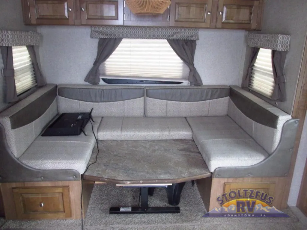 2018 Forest River Flagstaff Micro Lite 25FKS, Photos photo 10