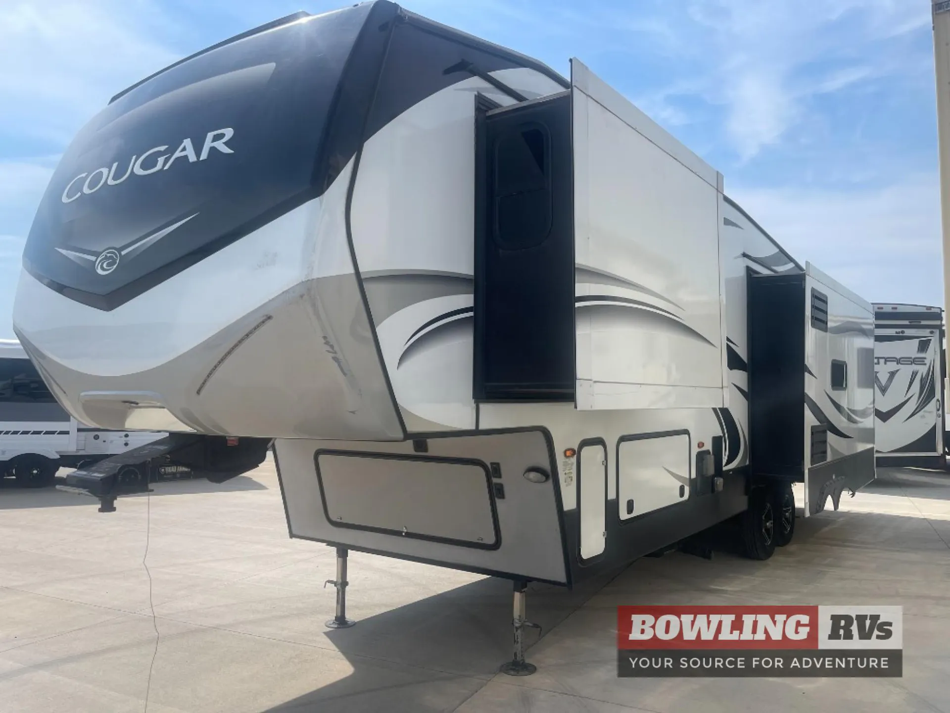 2024 Keystone Cougar 316RLSSE - Photo 2