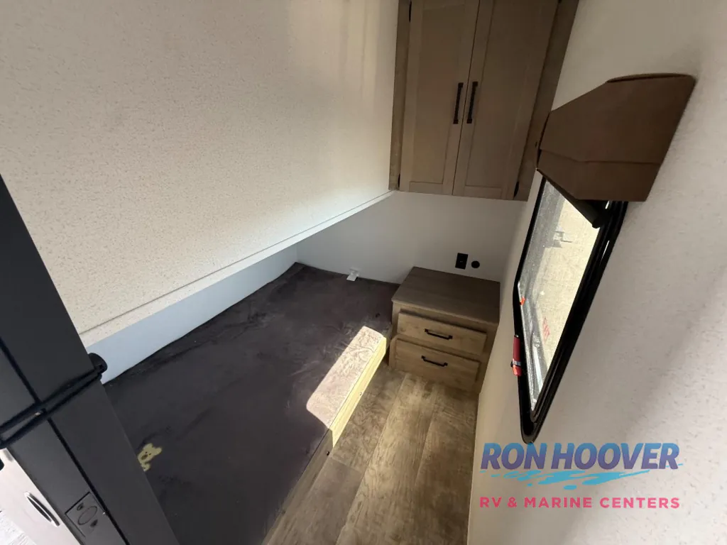 2025 Palomino Puma 337BH, Photos photo 11
