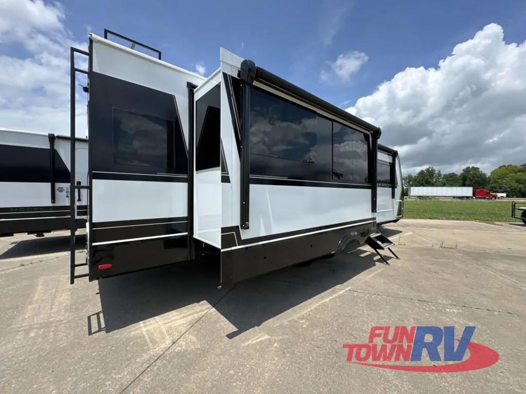 2026 Brinkley Model Z Air 297, Photos photo 4