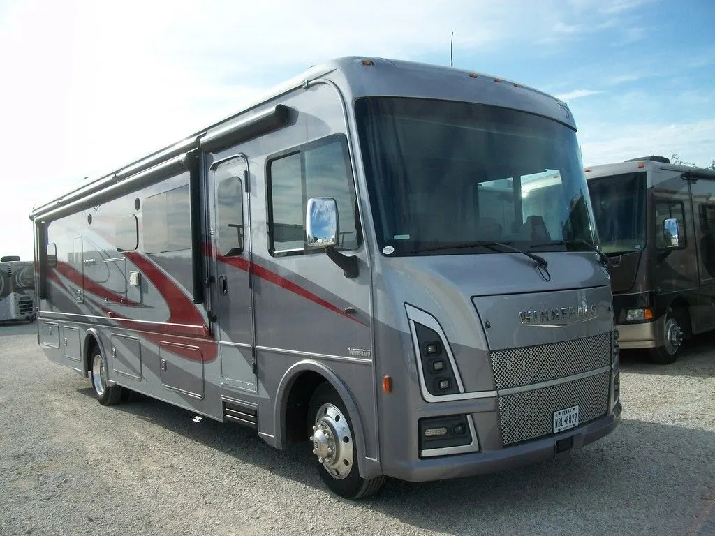 2024 Winnebago Vista 34R - Photo 2