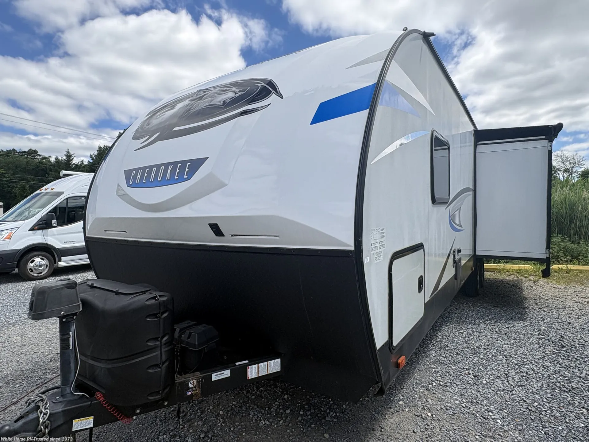 2020 Forest River Cherokee Alpha Wolf 27RK-L dealer photo 1 from White Horse Leisure