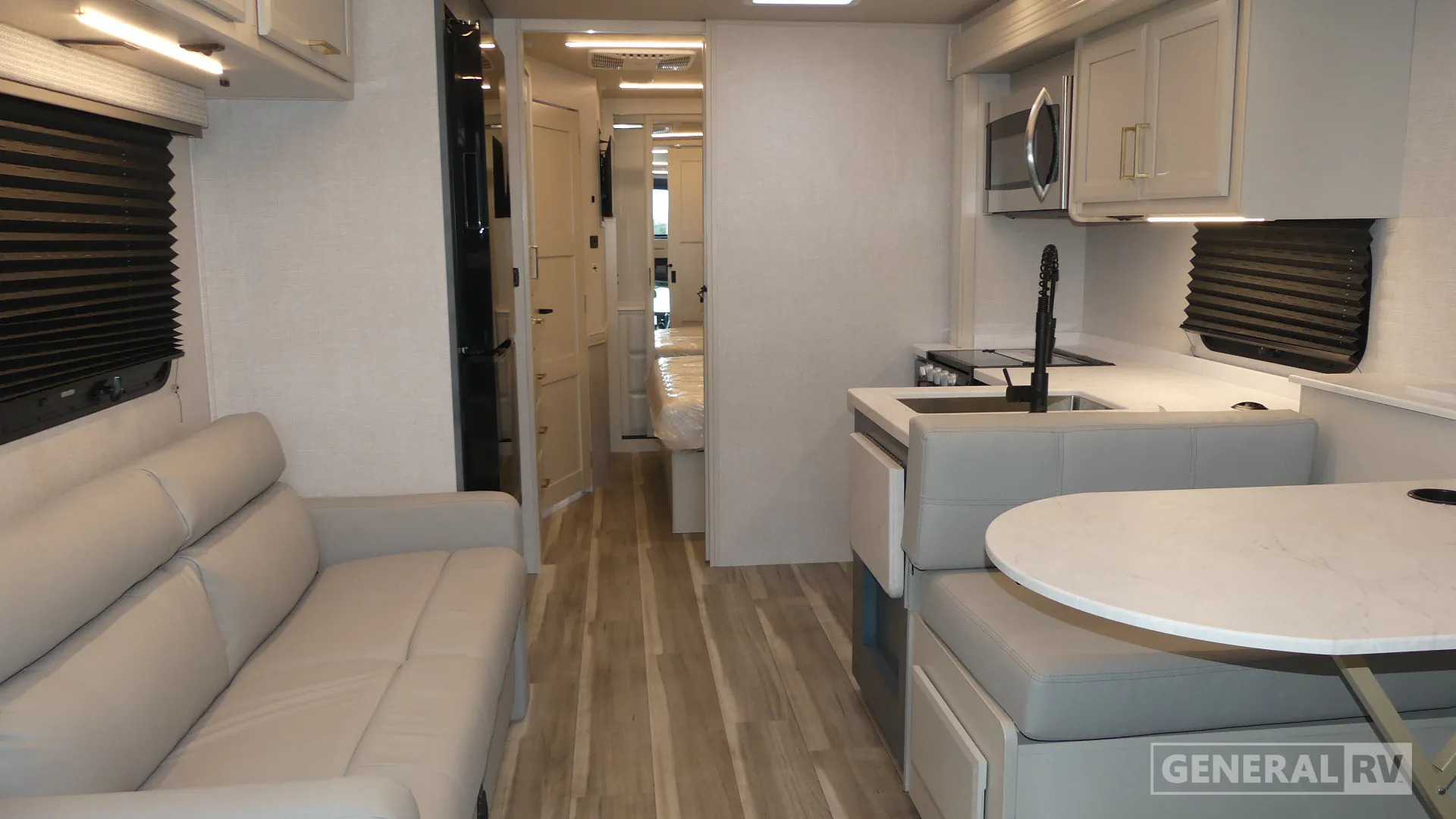 2027 Fleetwood Altitude FS550 32AW - Photo 3
