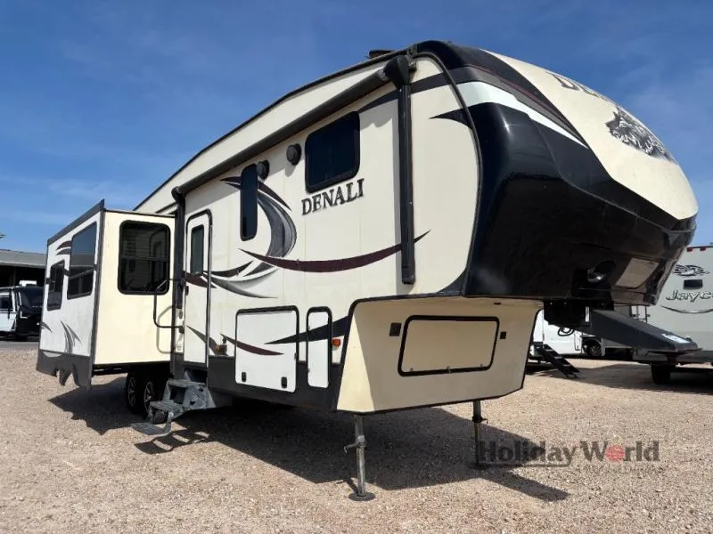 2017 Dutchmen Denali 307RLS - Main photo