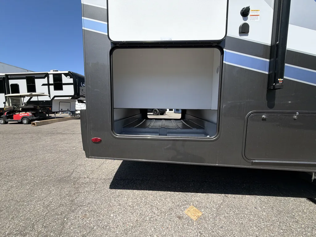 2027 Forest River Sunseeker 3050S, Photos photo 22