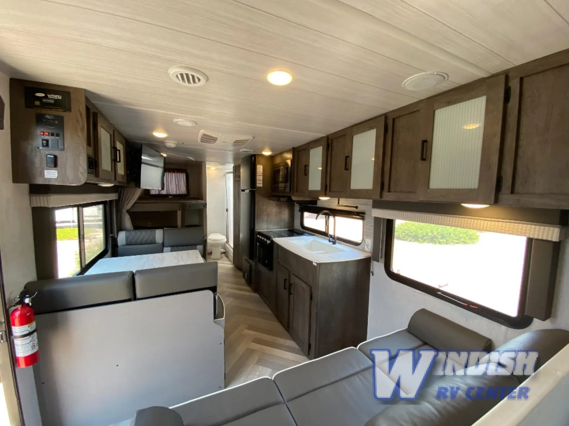 2022 Forest River Wildwood X-Lite 261BHXL — Photo 5