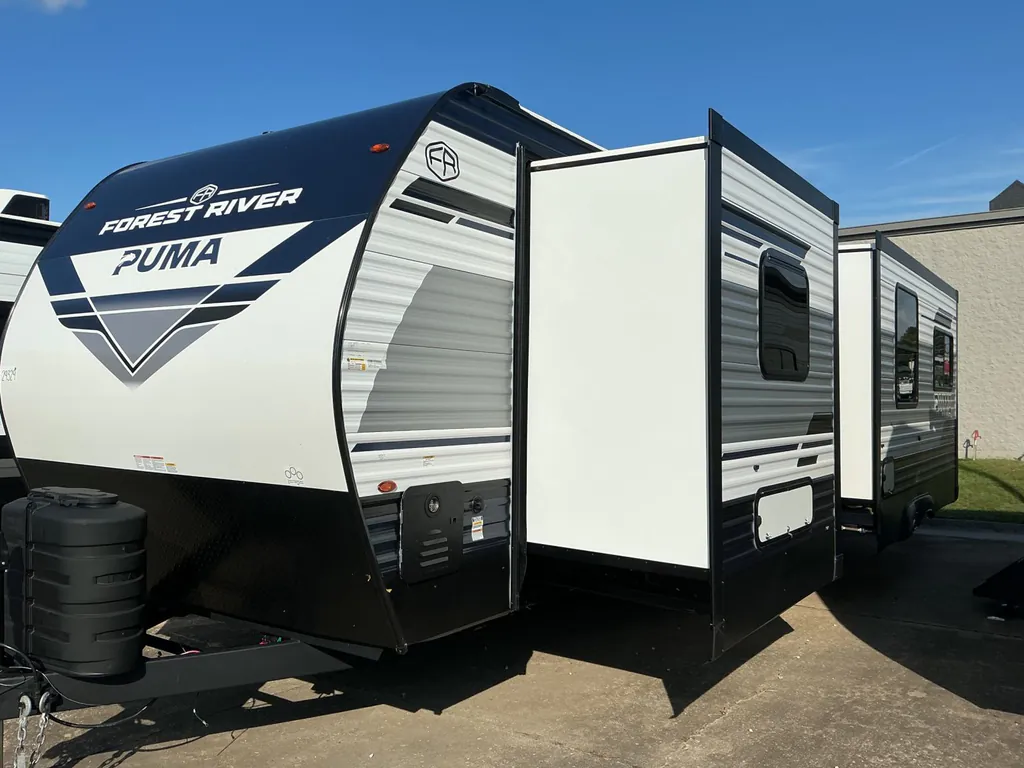 2027 Forest River Puma 27RBDS, Photos photo 4