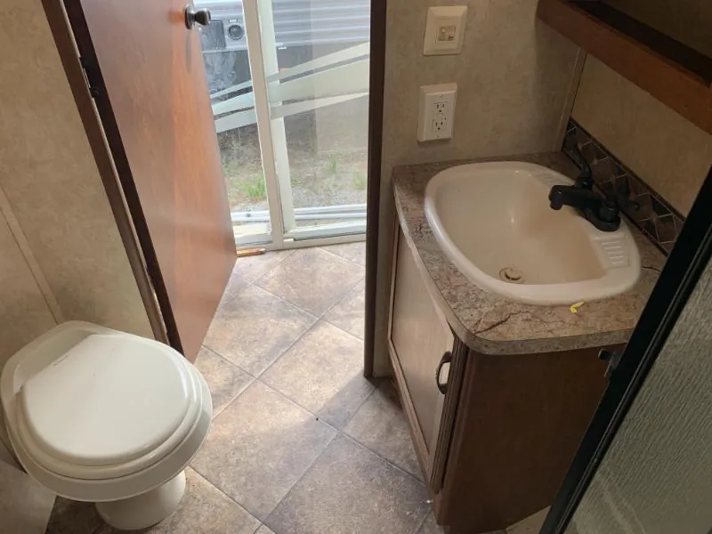 2014 Forest River Salem Villa Estate 393RLT, Photos photo 31