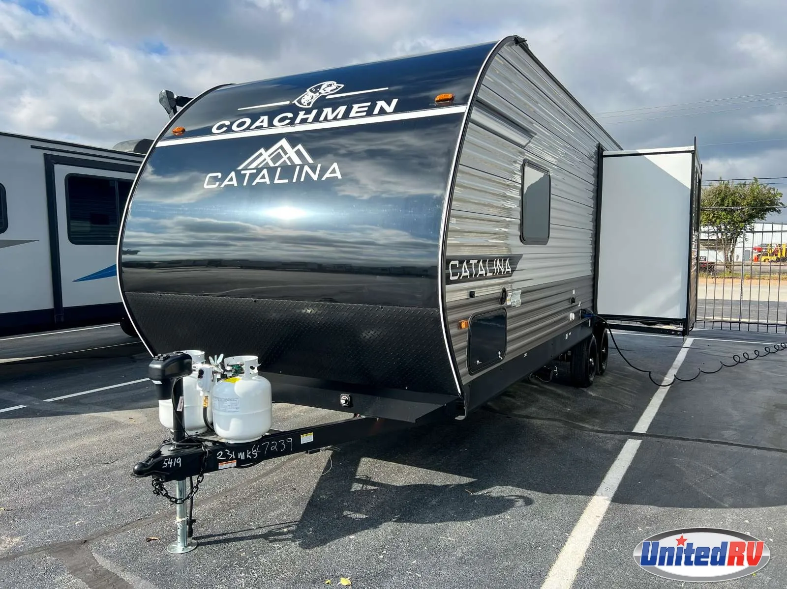 2026 COACHMEN CATALINA 231MKS - Photo 4