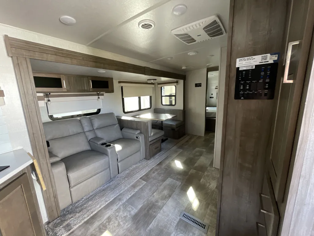 2022 Forest River Rockwood Ultra Lite 2614BS, Photos photo 5