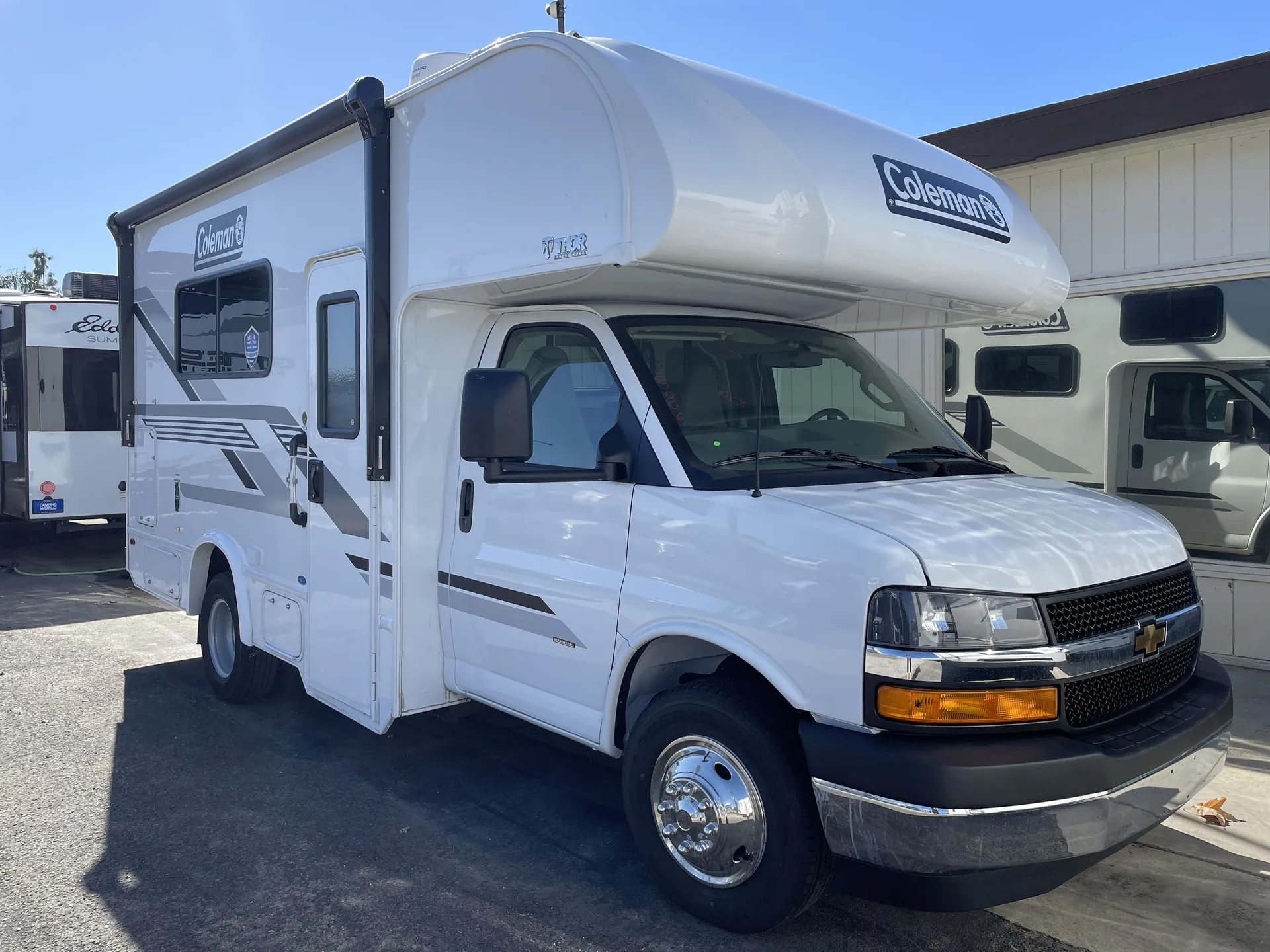 2026 Thor Motor Coach Coleman 19CX - Photo 2