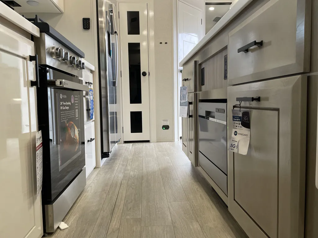2026 Jayco Pinnacle 36FBTS, Photos photo 6