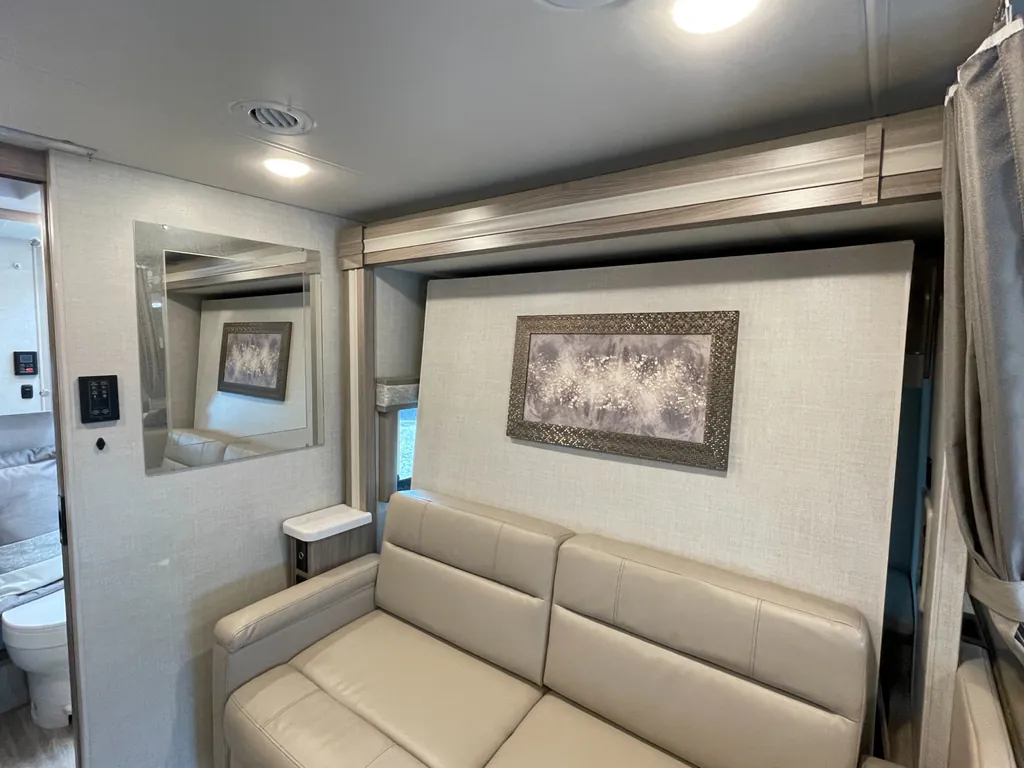 2024 Thor Motor Coach Tiburon 24FB, Photos photo 6