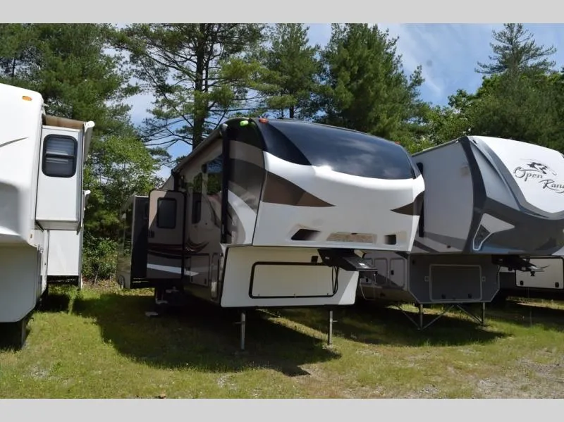 2016 Keystone RV Cougar 336BHS - Photo 3