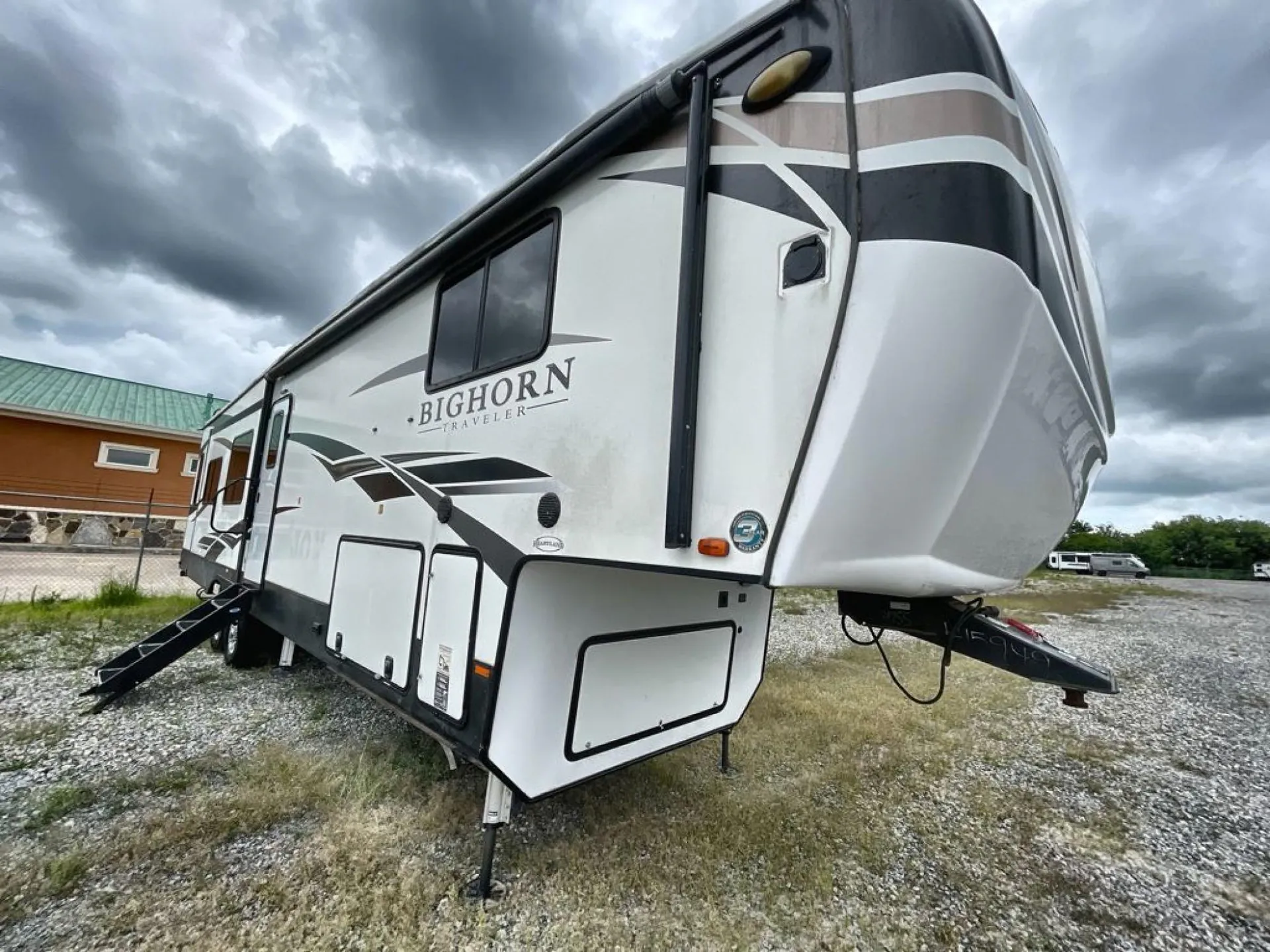 2020 Heartland Bighorn Traveler 37SS - Photo 3