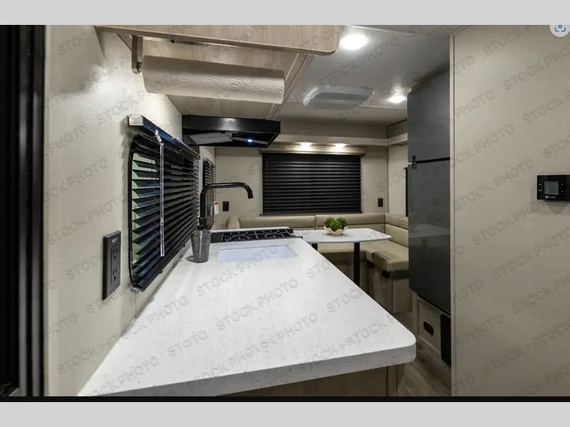 2027 Coachmen Catalina Summit Series 7 154RDX - Photo 3