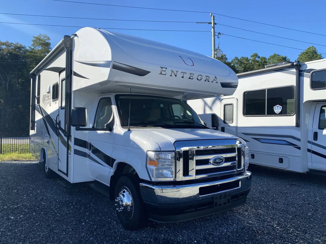2025 Entegra Coach Odyssey SE 22CF - Photo 2