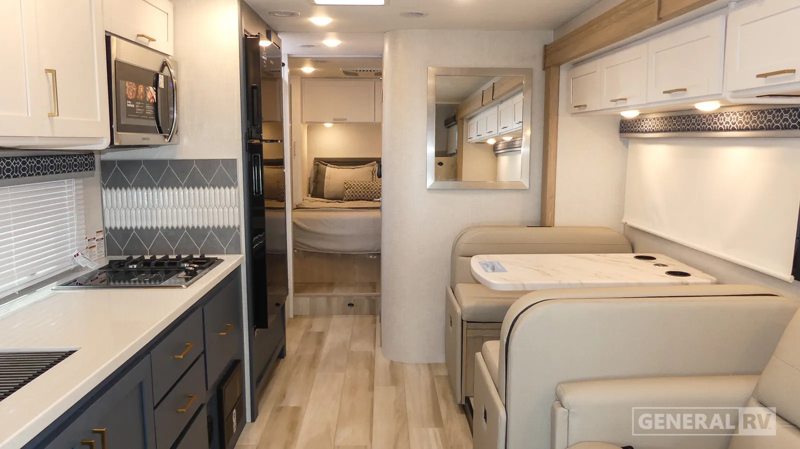 2026 Thor Motor Coach Quantum HS31 - Photo 3