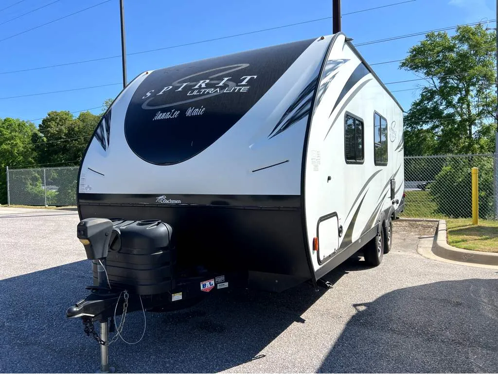 2019 Coachmen Spirit Ultra Lite 2245BH - Photo 2