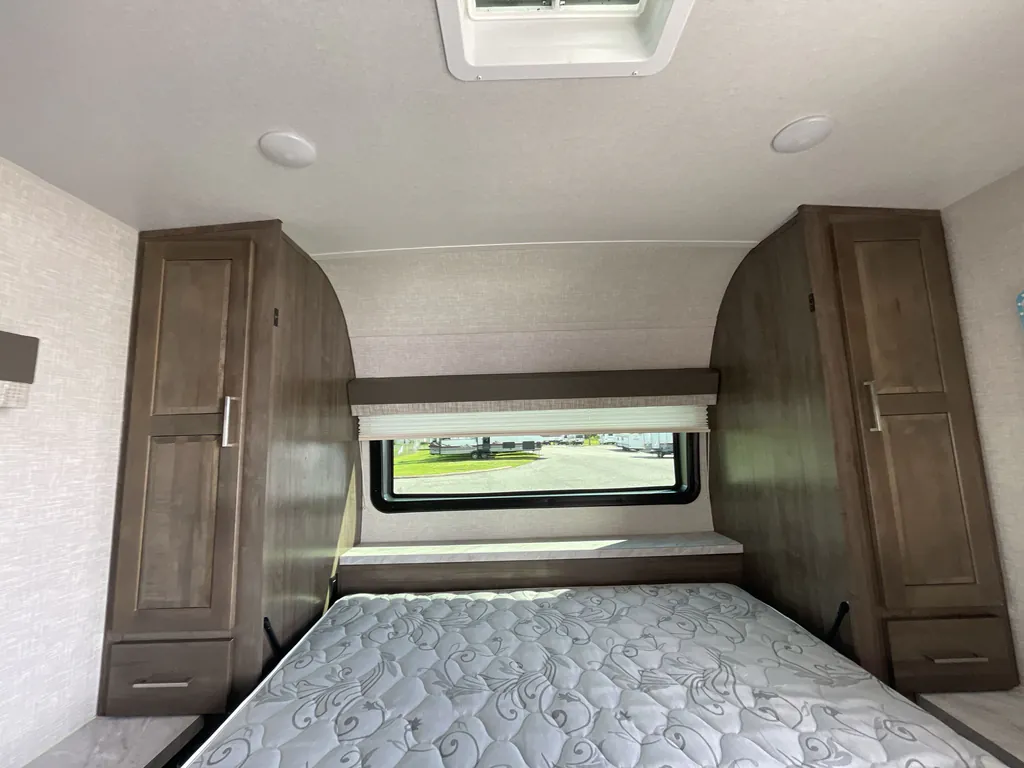 2023 Forest River Flagstaff Micro Lite 25BRDS, Photos photo 16