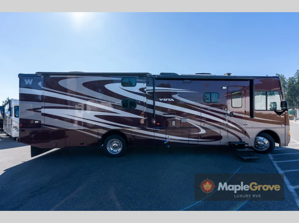 2014 Winnebago Vista 35B, Photos photo 18