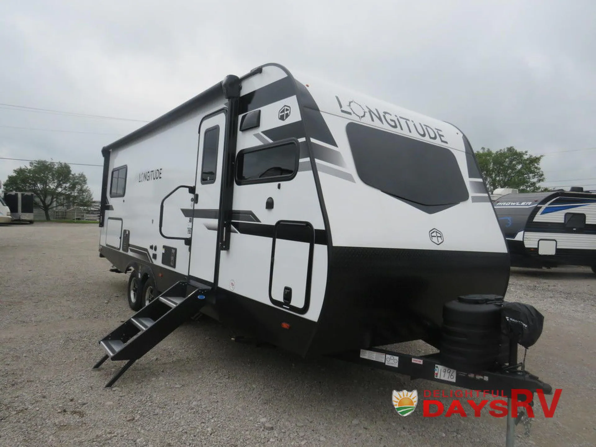 2026 East to West, INC. Longitude 230FK - Photo 2