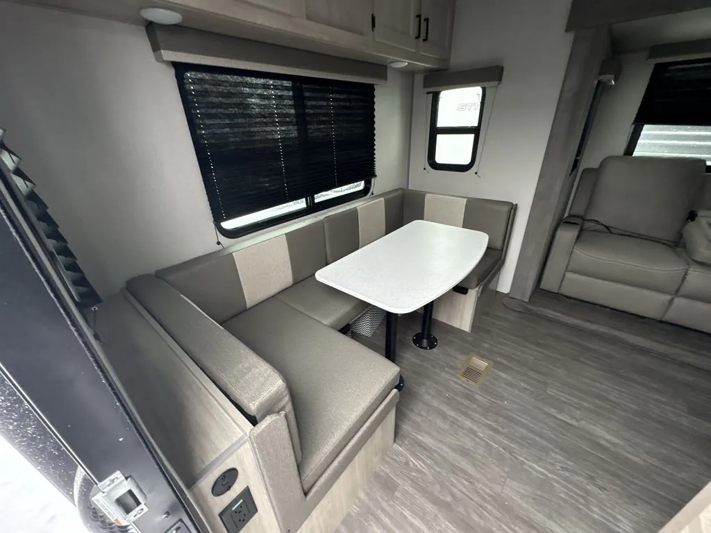 2026 Forest River Aurora Light 23MKS - Photo 4