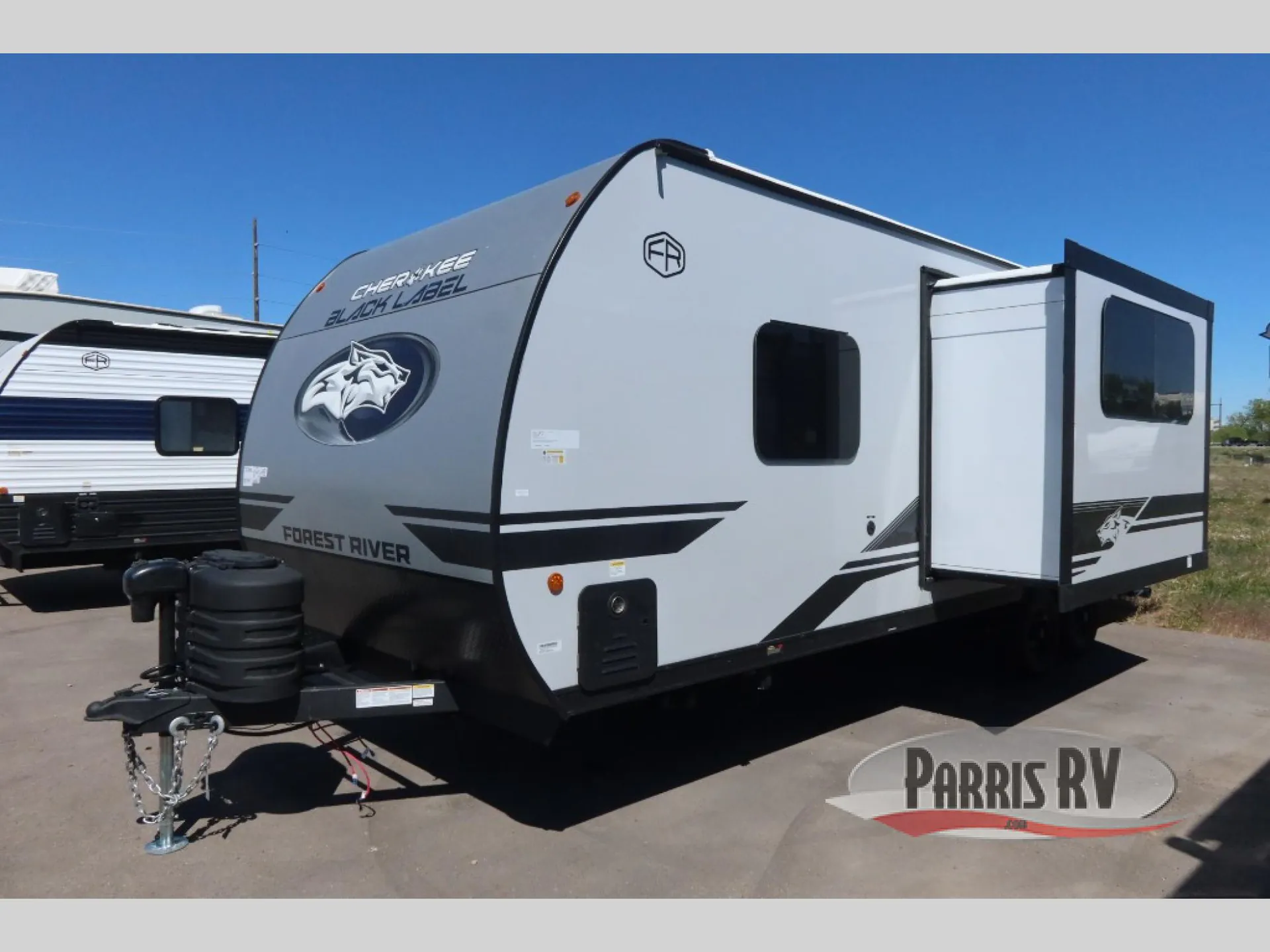 2026 Forest River Cherokee Grey Wolf Black Label 23DBHBL - Photo 4