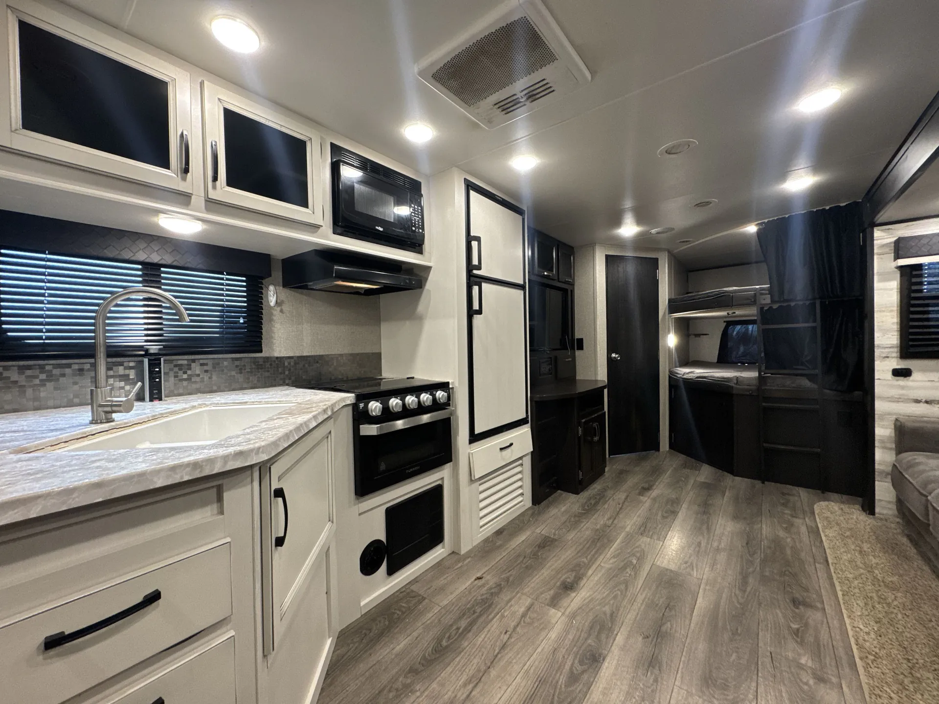 2020 Jayco Jay Feather 27BHB — living area main