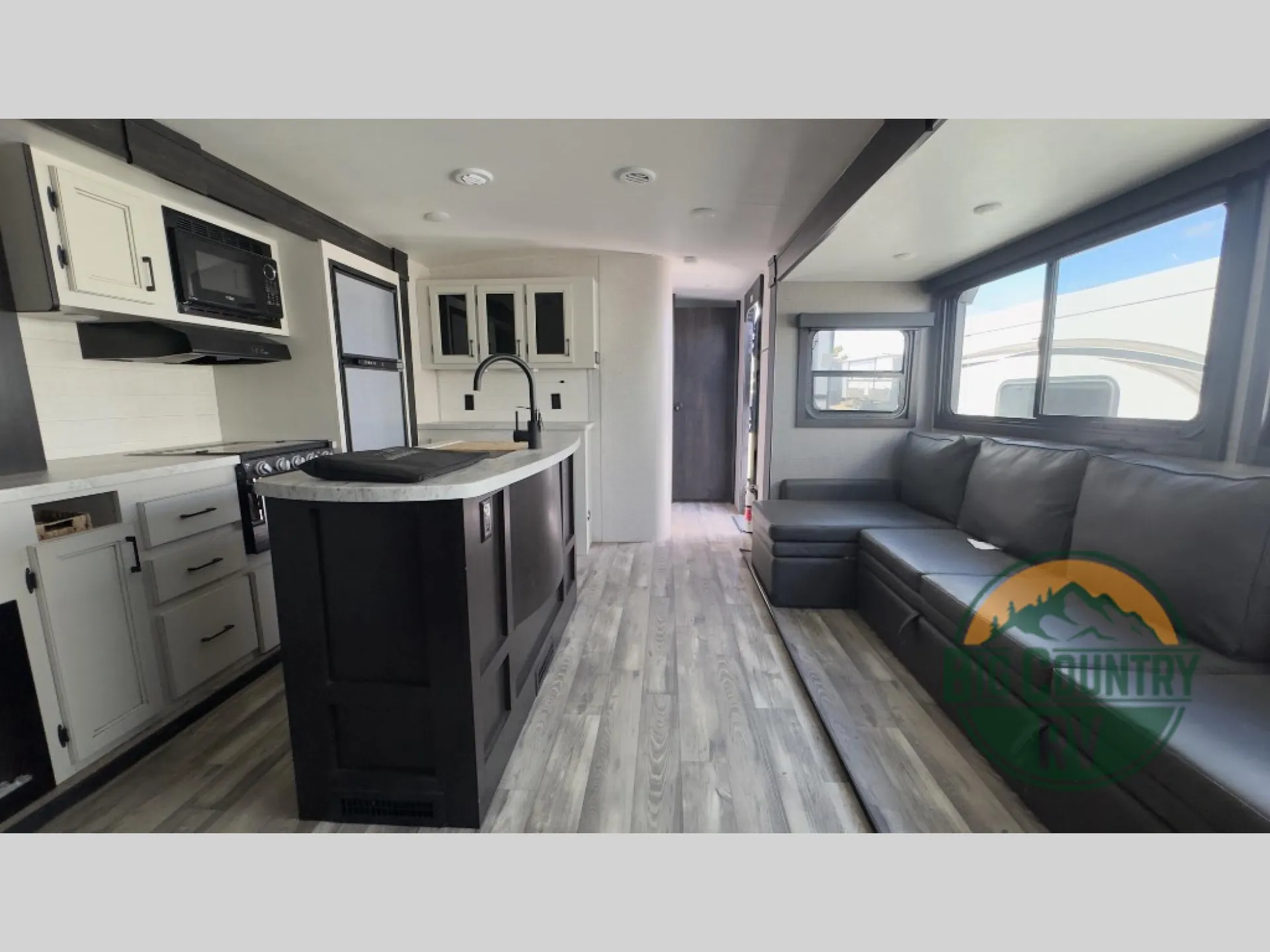 2023 Highland Ridge Open Range Light 321BHS dealer photo 3 from Big Country RV