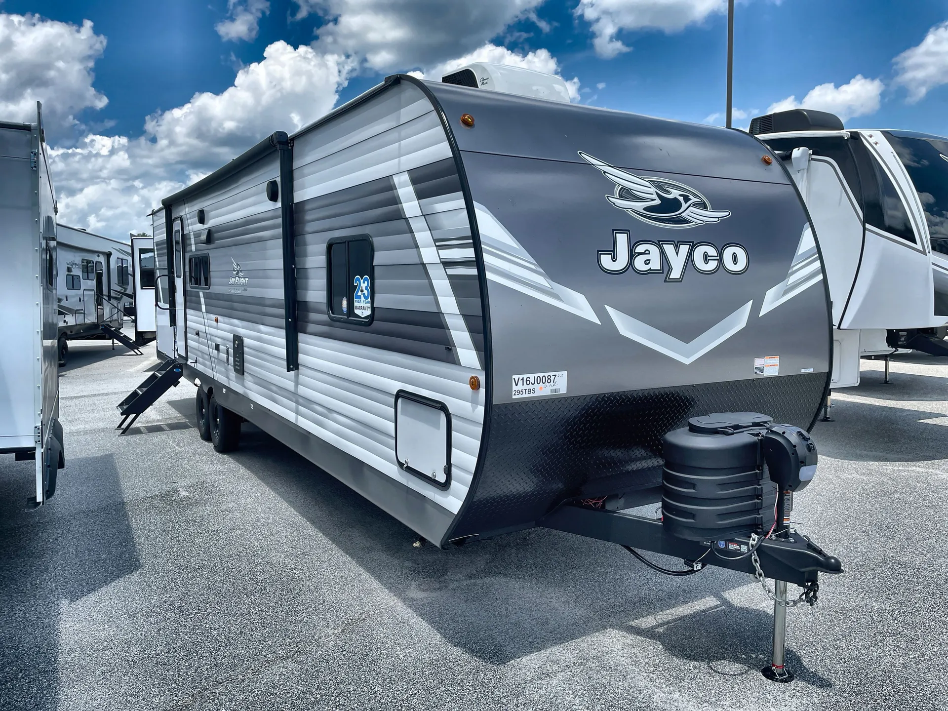 2027 Jayco Jay Flight 295TBS - Photo 2