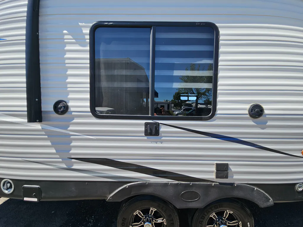 2021 Forest River Vengeance Rogue 26V, Photos photo 43