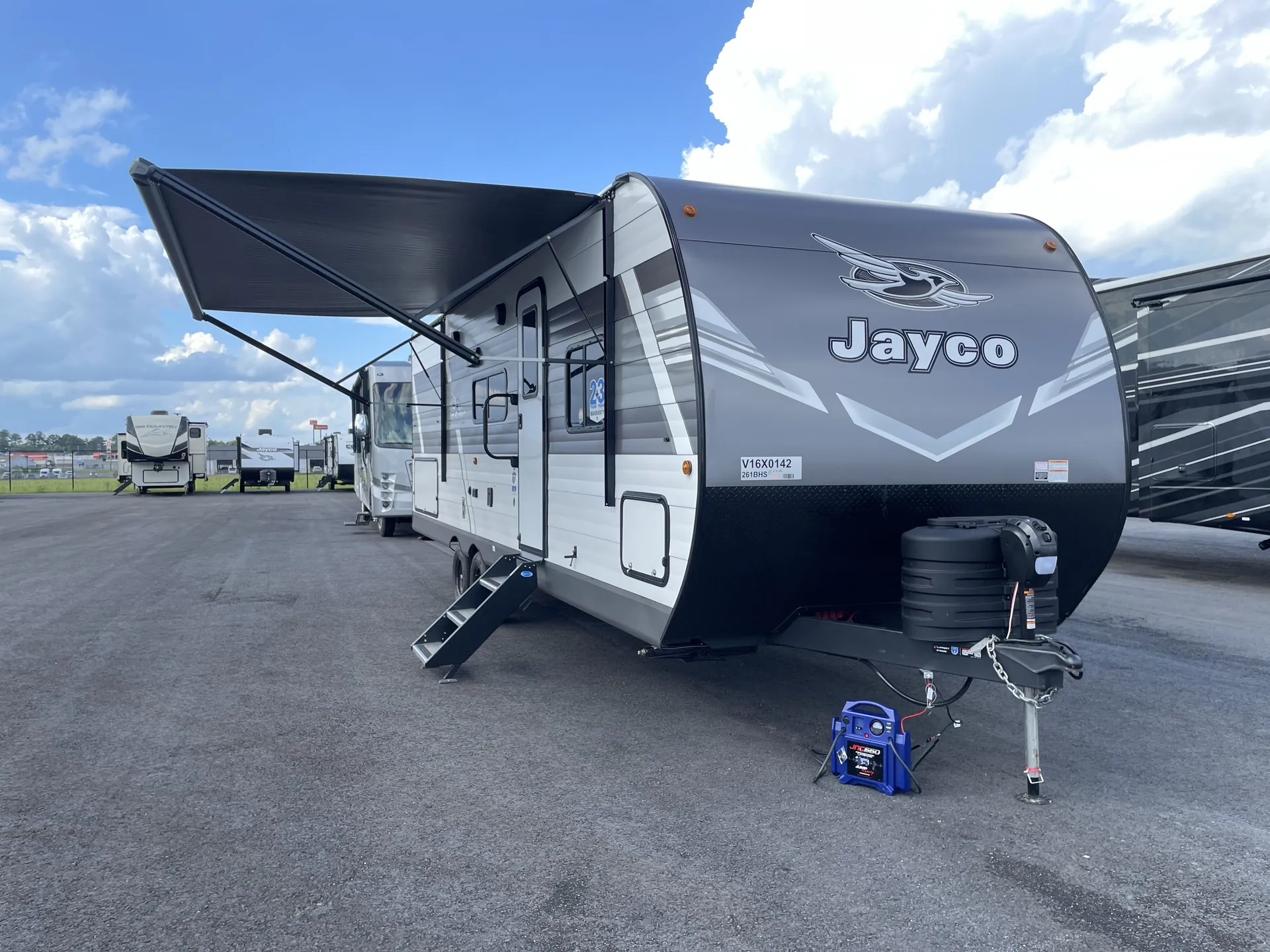 2027 Jayco Jay Flight 261BHS - Photo 2