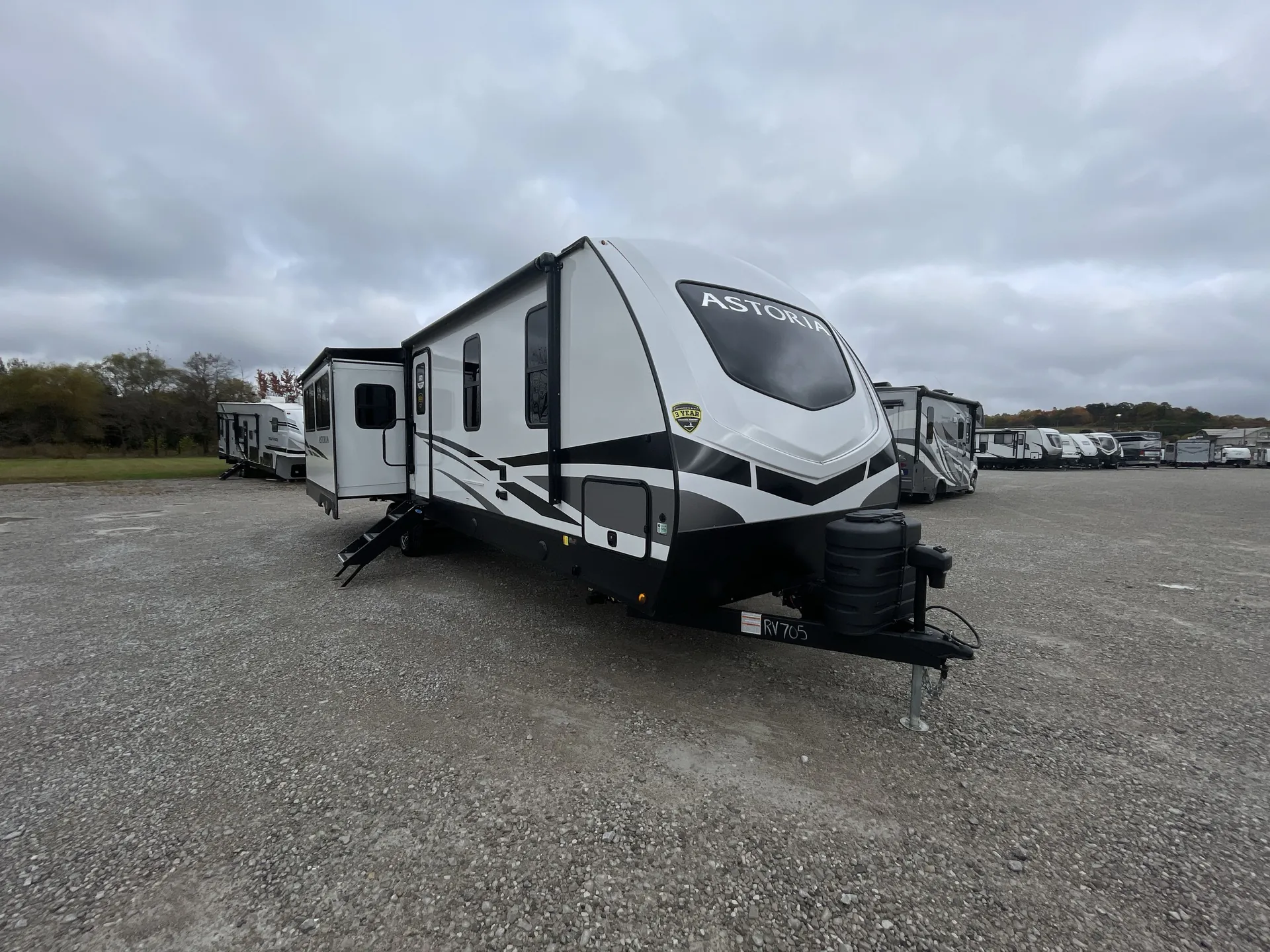 2025 Dutchmen Astoria 3313RL - Photo 2