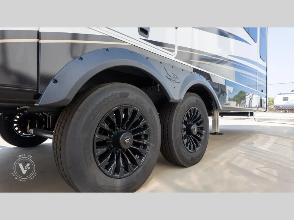 2026 Jayco Pinnacle 36FBTS, Photos photo 9