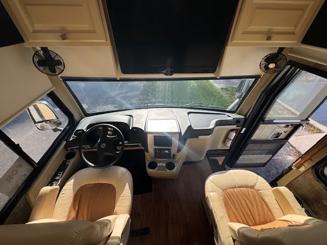 2012 Tiffin Motorhomes Allegro Breeze 32BR 32 BR - Photo 3
