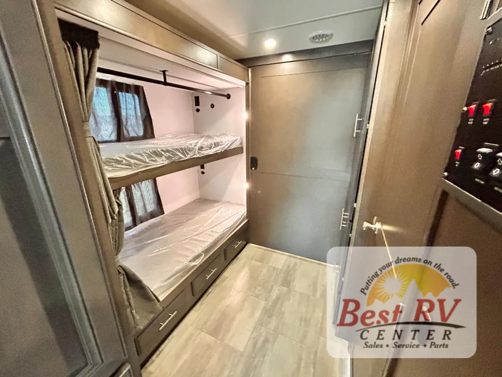 2027 Forest River Georgetown 3 Series GT3 33B3, Photos photo 46