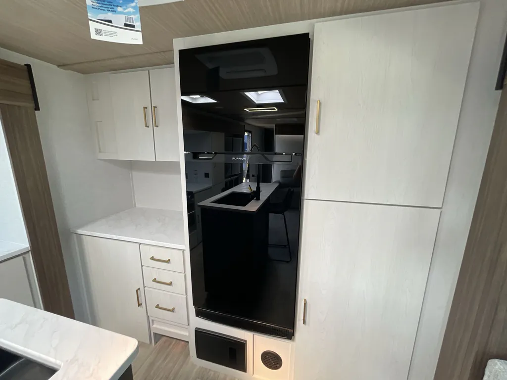 2026 Forest River Vibe 3400XL, Photos photo 8